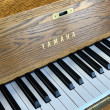1987 Yamaha P22 studio piano in oak - Upright - Studio Pianos